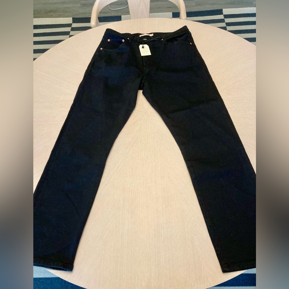 Levi’s - Wedgie Straight black jeans - SZ 30 * 28 - NWT